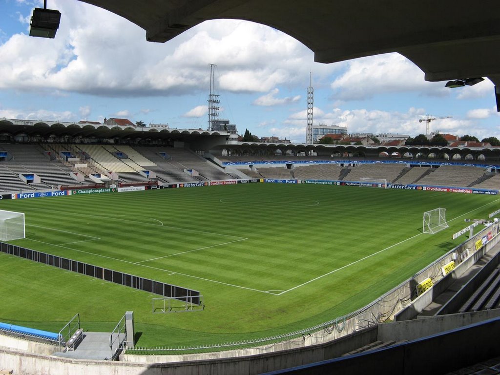 Stade Chaban-Delmas by Jorrit Klaassen