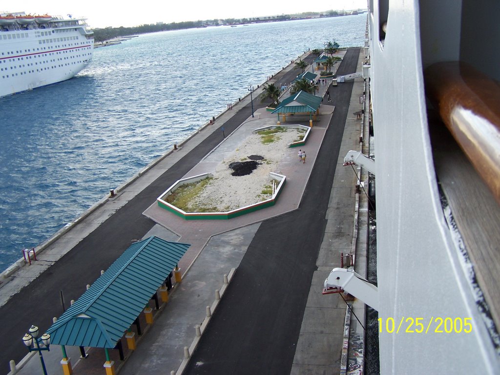 Nassau Dock by Bill Hughey