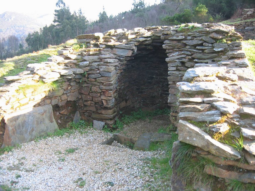 Sauna rústica en castro Pendía (Boal) by La Casa del Chiflón (Bulnes)