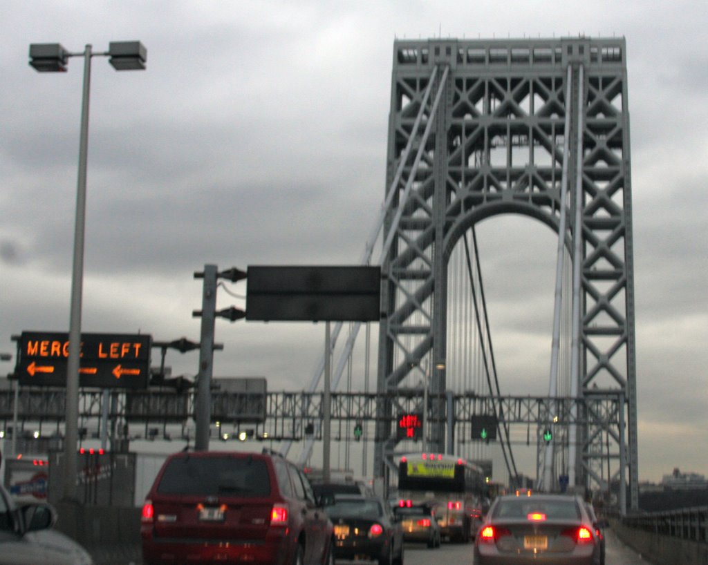 New York G. Washington Bridge by tombarat