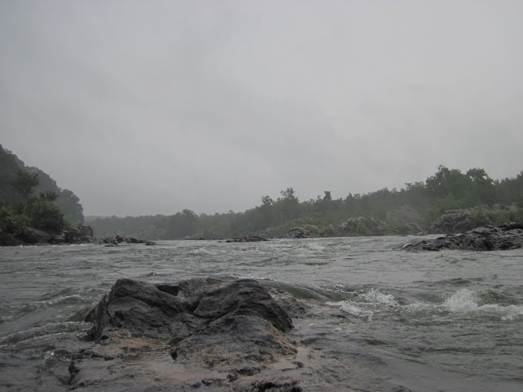 A shot of center chute with a resurgent potomac by midatlanticriverrat