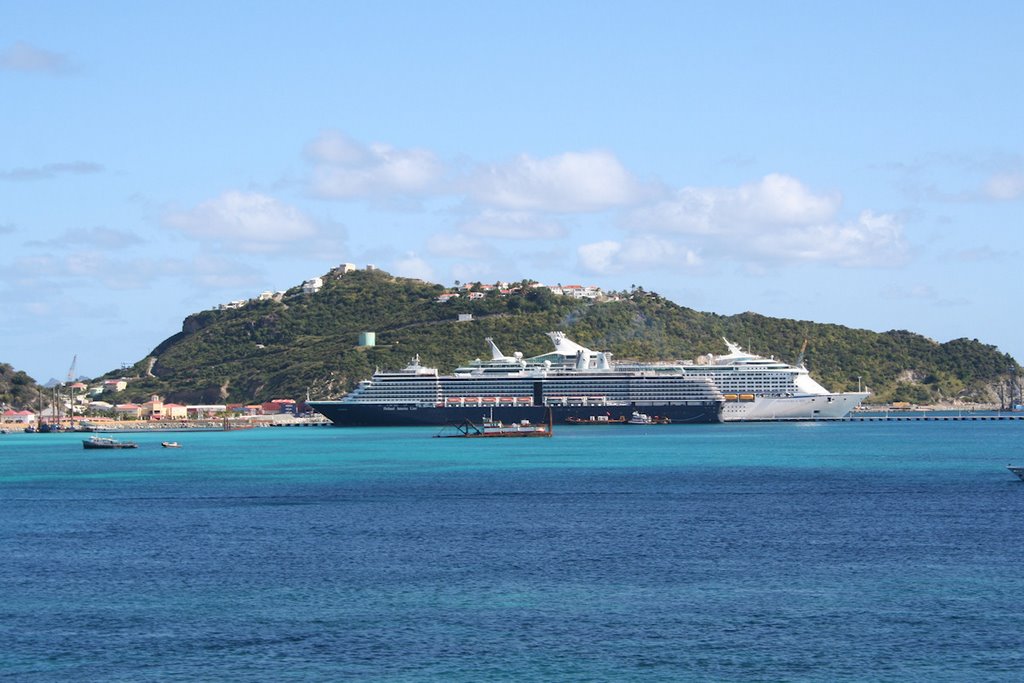 St. Martin / Sint Maarten - Holland America Line "Noordam" (2/2008) by Dean Zanello