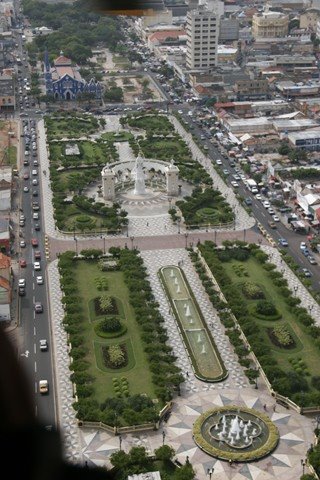 PLaza en Honor a la Virgen de Chinquinquira by cesarlabarca