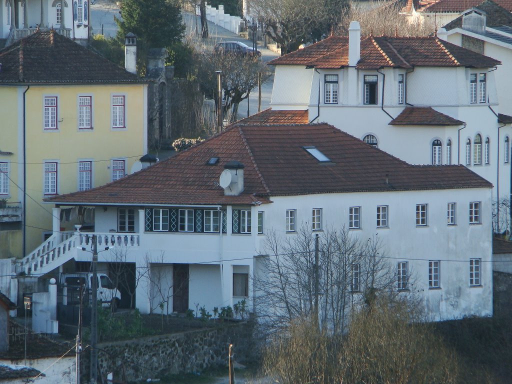 Bairro da Estação (visto do miradouro) by mondrian