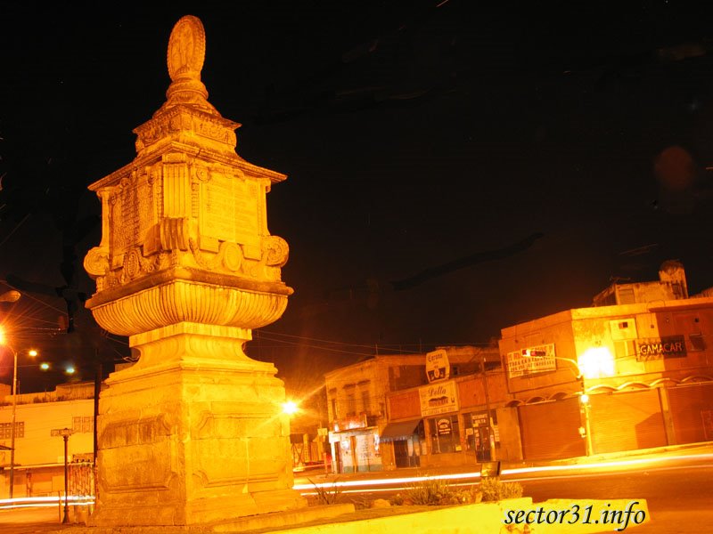 Monumento Puente Cavadas by Alejo Coronado