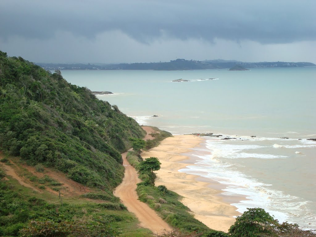 Praia da Gamboa, Itapemirim, ES by LucianeSC