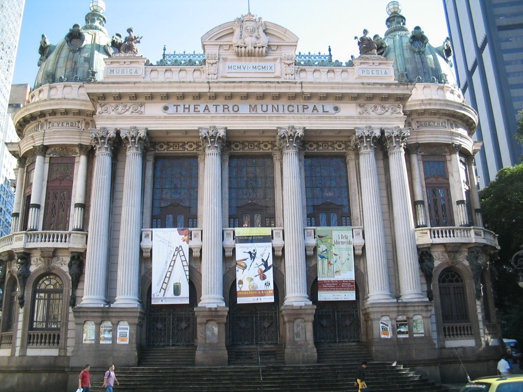 Teatro Municipal by Marcus Tardin