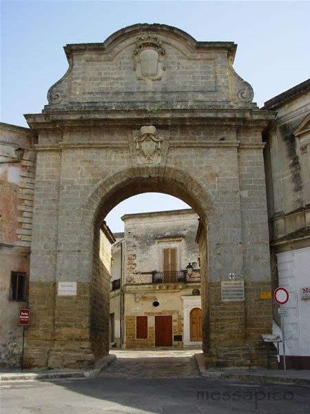 Porta Grande by Messapico