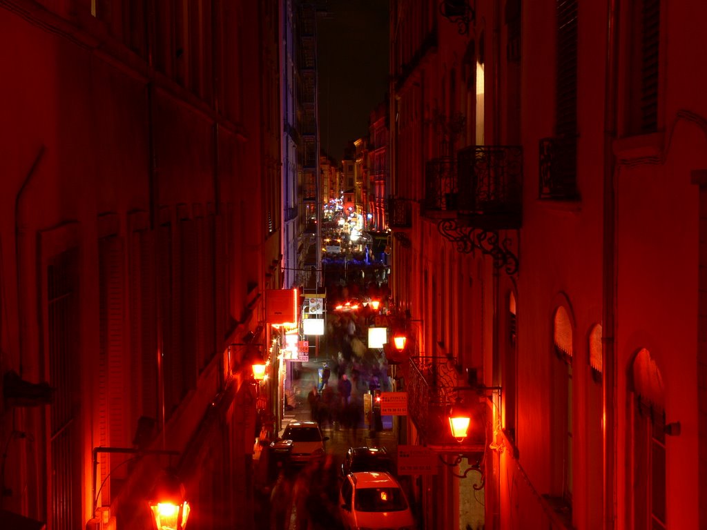 Lyon - Croix-Rousse (Fête des Lumières 2006) by Naru Kenji