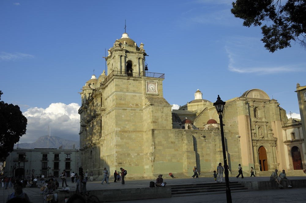 Oaxaca, Cathedral by Viktor Németh