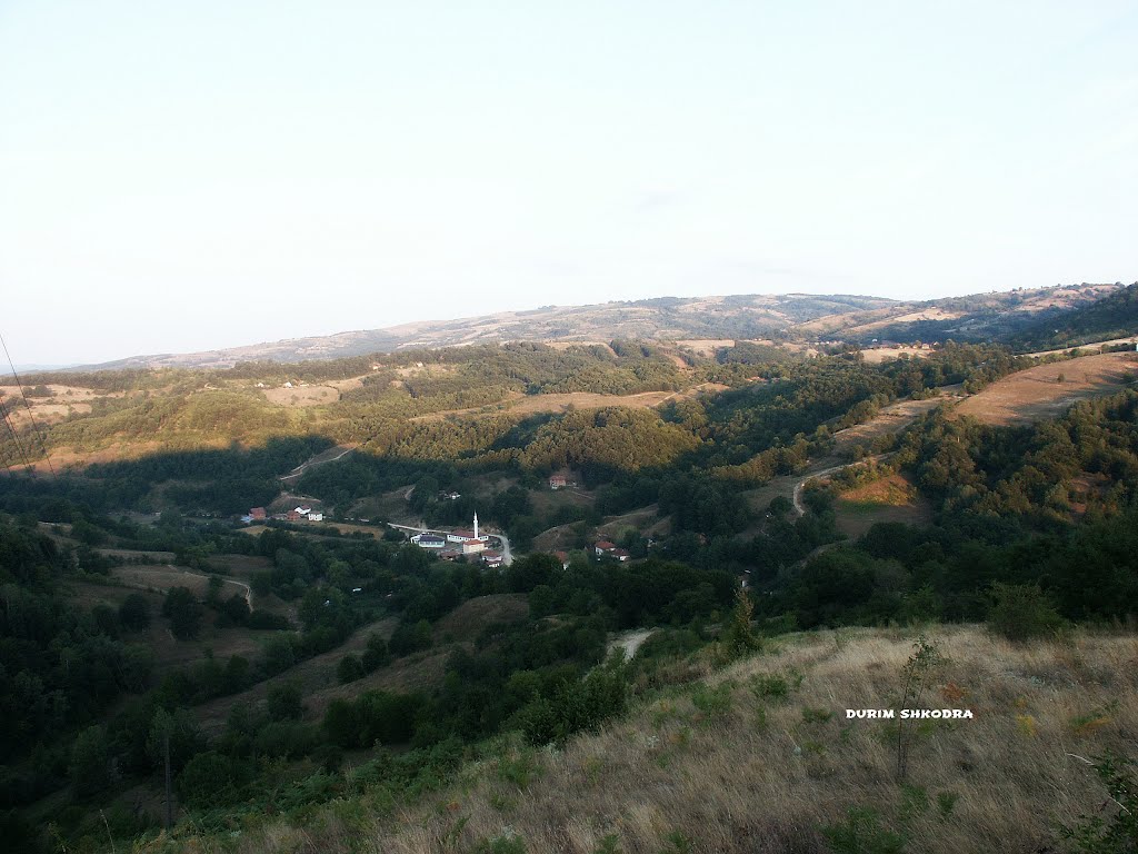 Desivojca - në mëngjes herët by Durim Shkodra