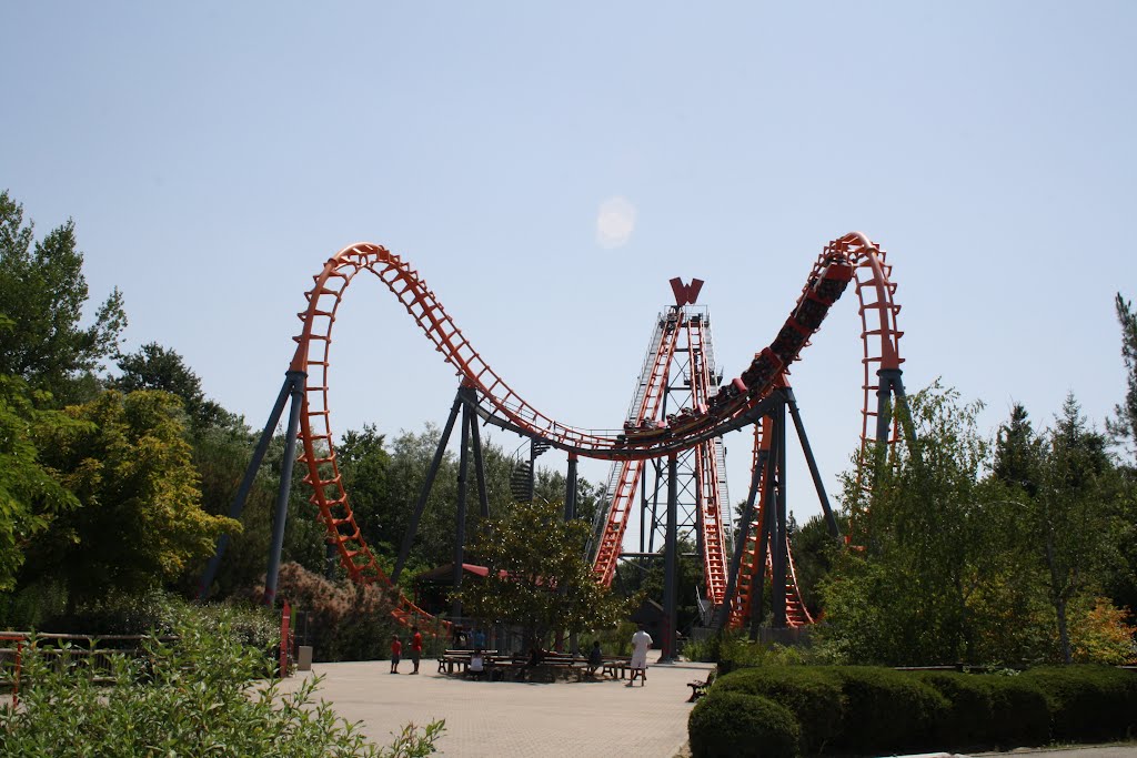 Boomerang, Walibi Theme Park, Agen by katejoy77