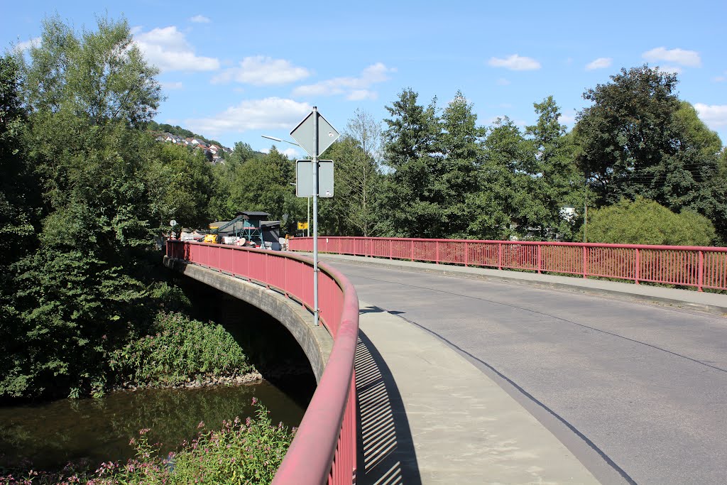 Siegbrücke in Brachbach, Deutschland by Klaus Christ