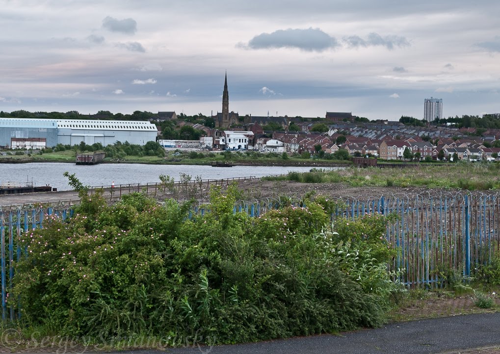 Wallsend by Sergey Simanovsky