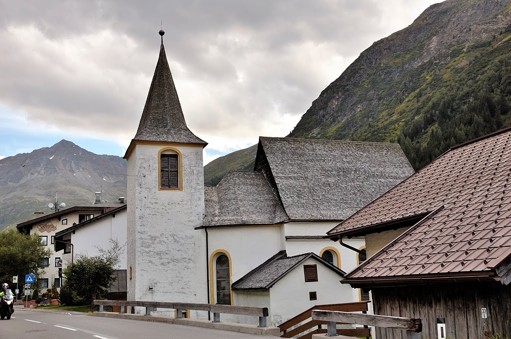 Kath. Pfarrkirche in Plangeross by stan_nö