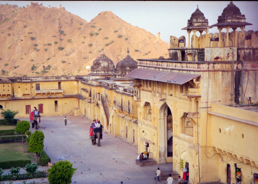 Jaipur Nahargarth Fort2 2000 by Klimke