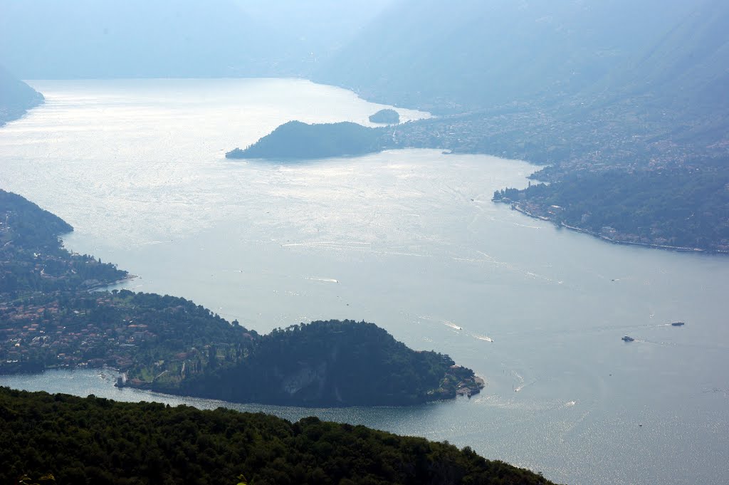 Punta di Bellagio e punta Balbianello (Lario) by Enrico Sprea