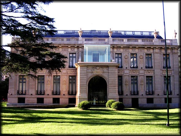 Museo Superior de Bellas Artes Palacio Ferreyra by panicf