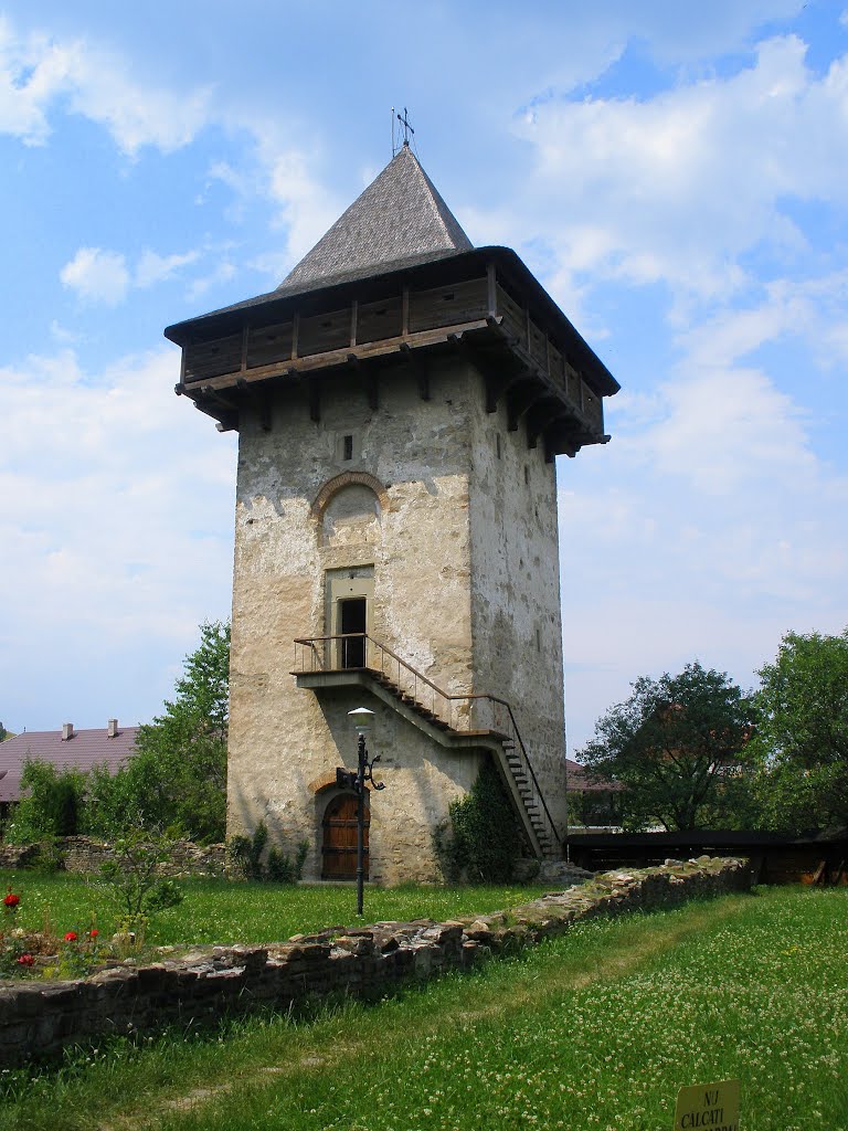 Monasterio de Humor-Bucovina (Rumanía). Torre defensiva by nunila77