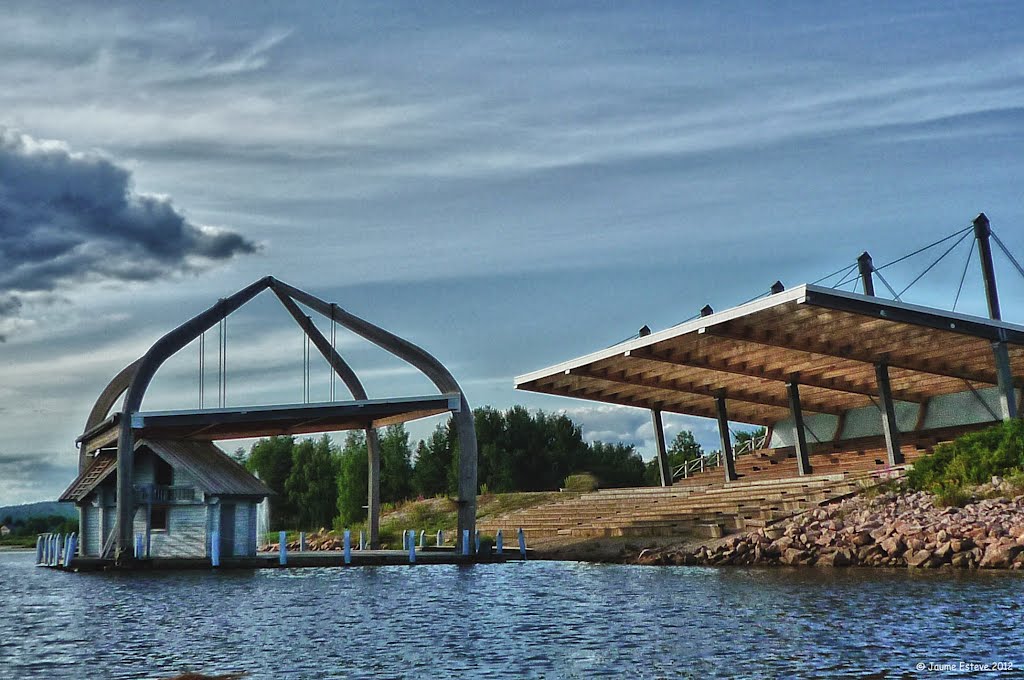 Rovaniemi. Teatro Flotante by J. Esteve