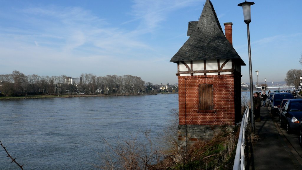 Die „Wahrschaustation“ in Koblenz-Pfaffendorf. by Karl-Heinz Eichhorn