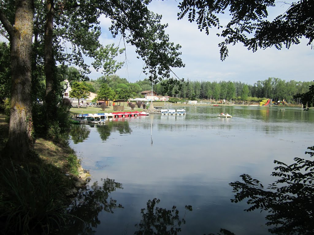 Base nautique du lac de St-Sardos (82) by bernard giguet