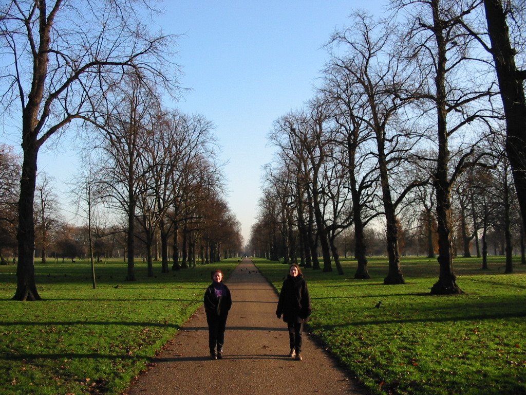 Kensington Gardens by Glenn Sanecki