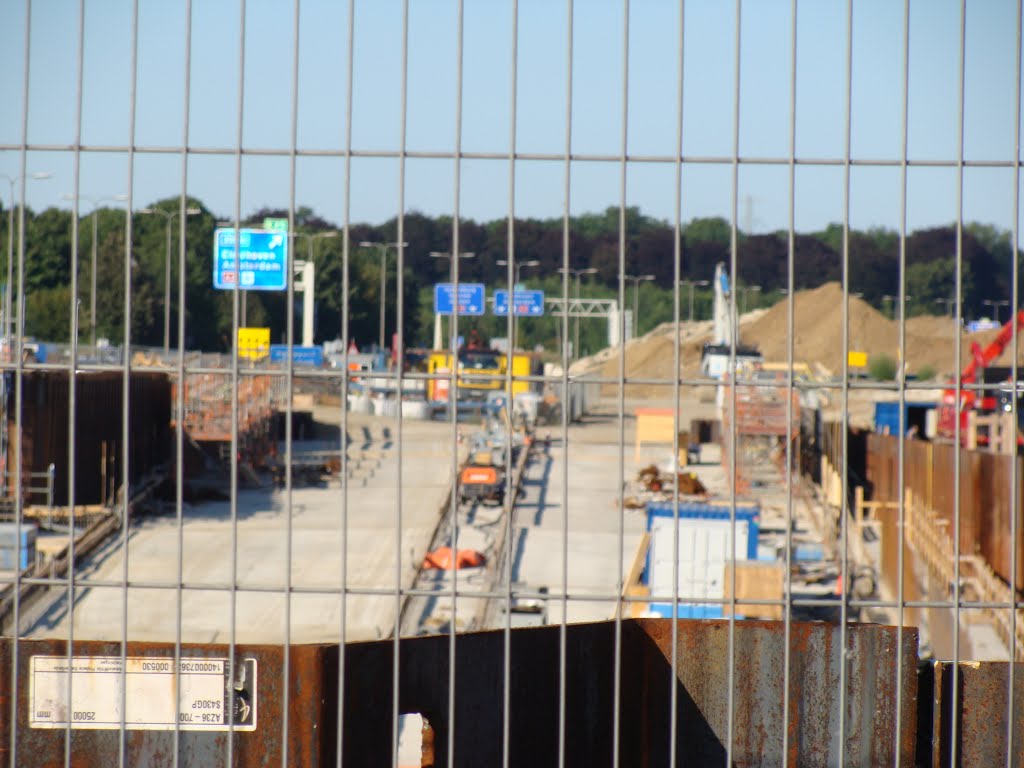 De bouwkuip van de A2 E25 ondertunneling by Remco Kohler