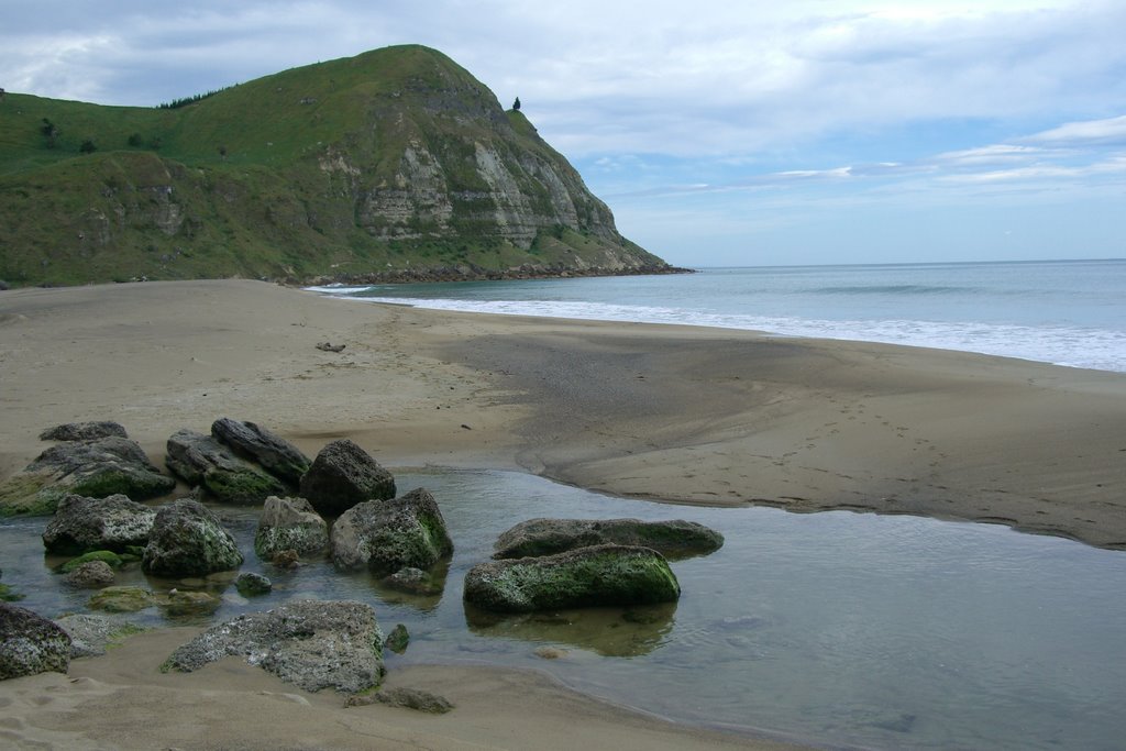 Waipatiki Scenic Reserve by mikerawding