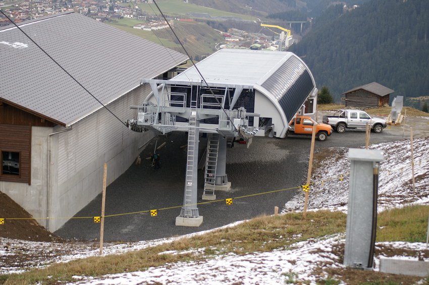 Die Sesselbahn Mulinatsch kurz nach der Fertigstellung, November 2006 by basis104