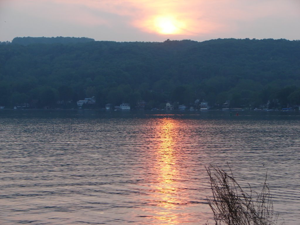 Keuka sunset by hiflying86