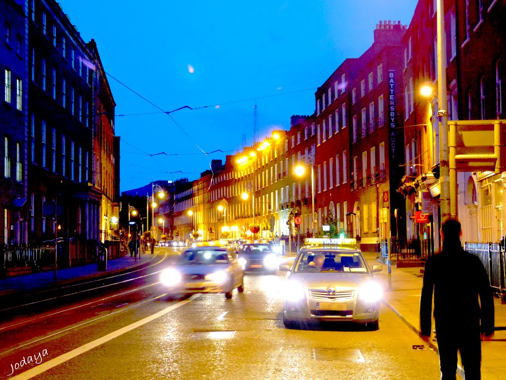 Dublin. Nuit sur Harcourt Street. by Jodaya