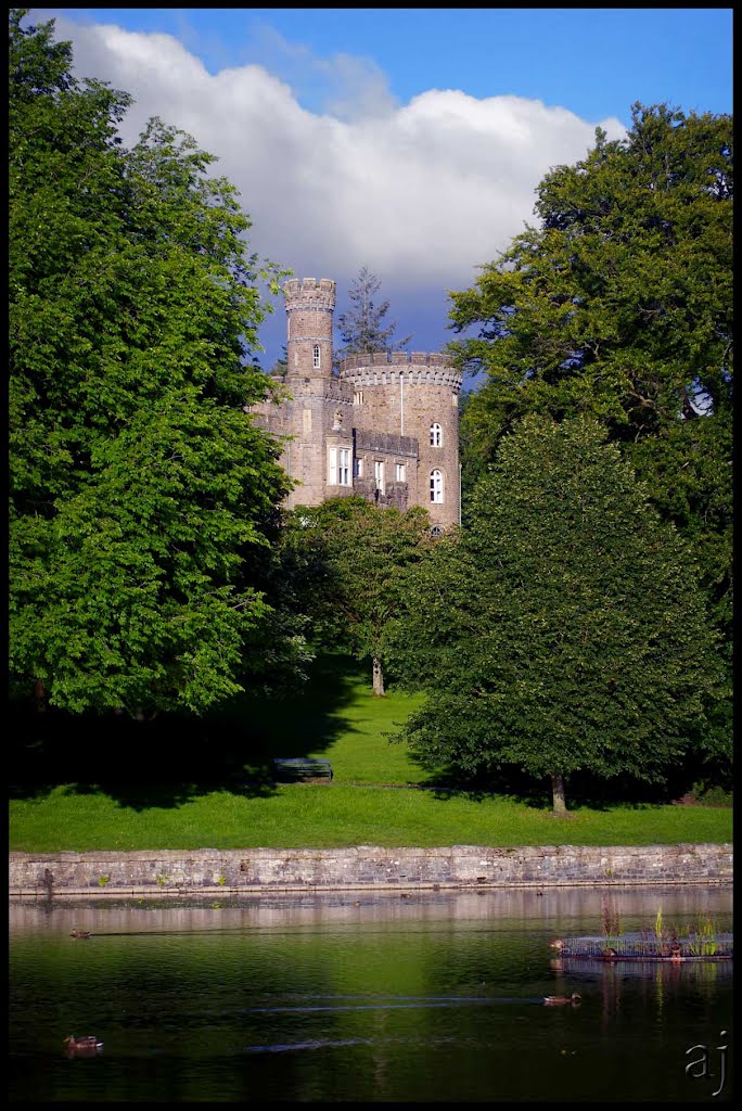 Cyfarthfa Castle by anthonyjames