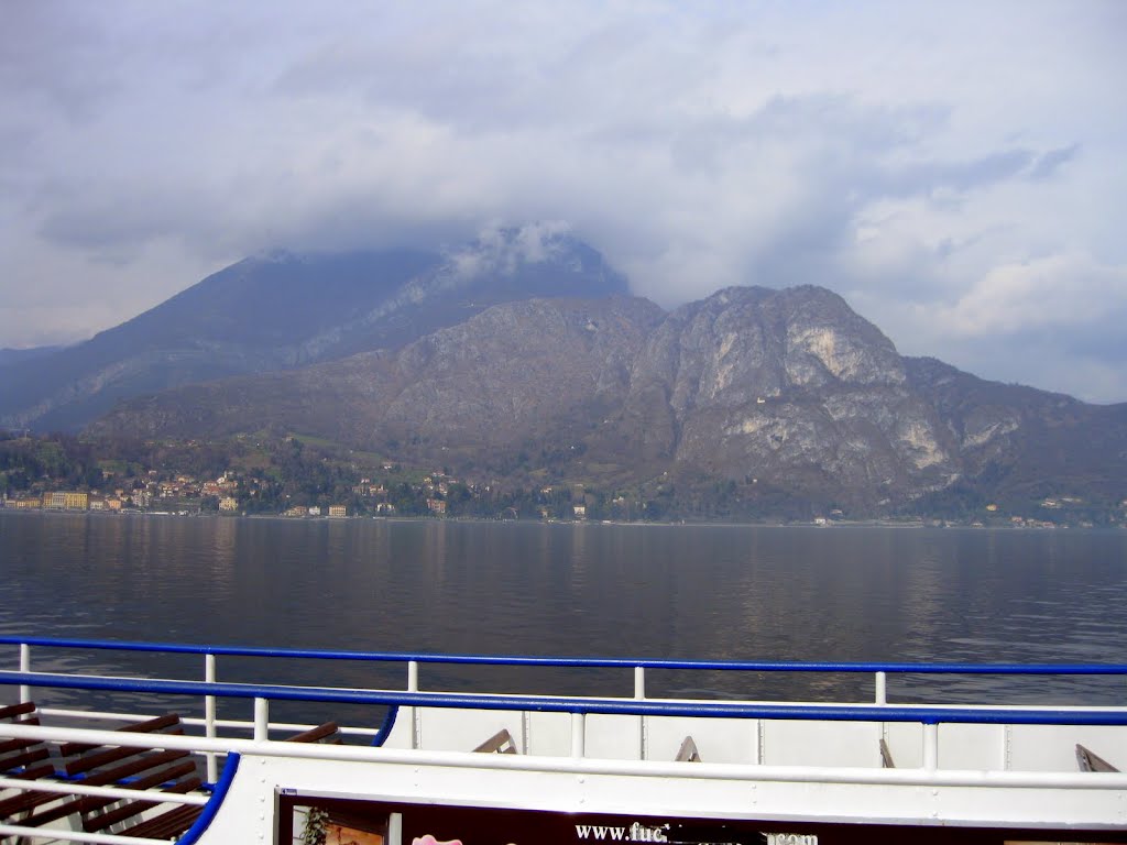 Lago de Como, Italia by JeO112