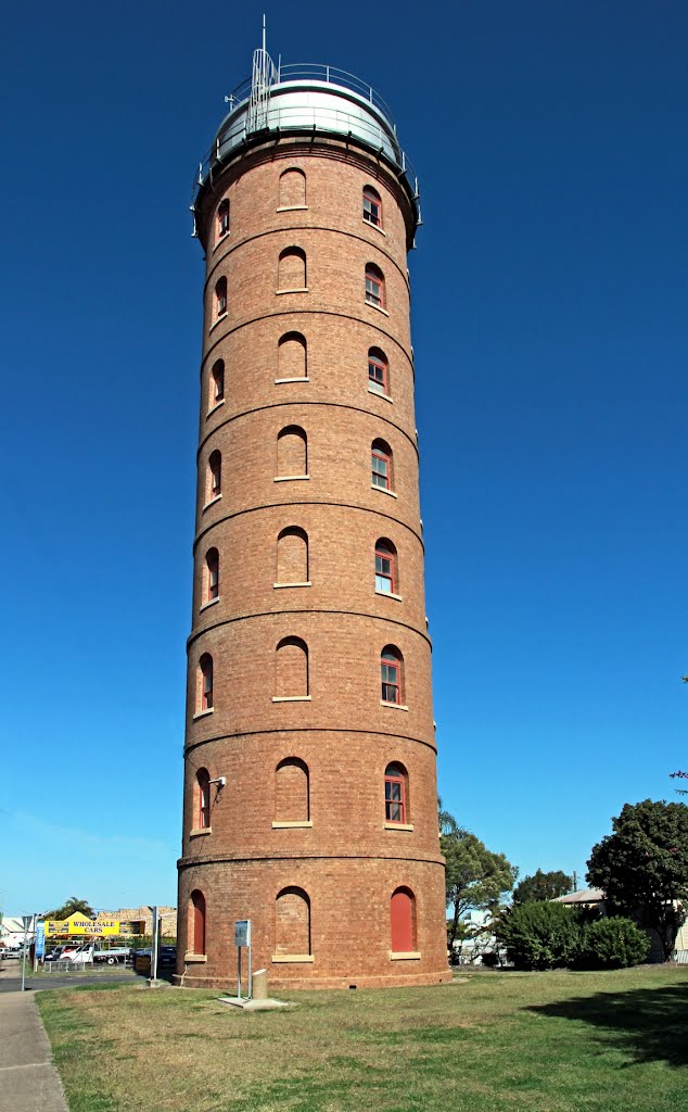 East WaterTower. Construction commenced in July 1901 and was completed by September 1902. Bundaberg East. Qld by nopo