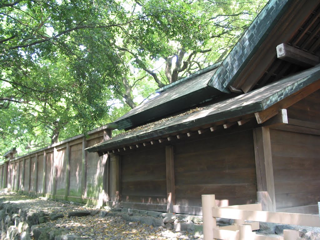 Atsuta Shrine 熱田神宮 by plumgarden