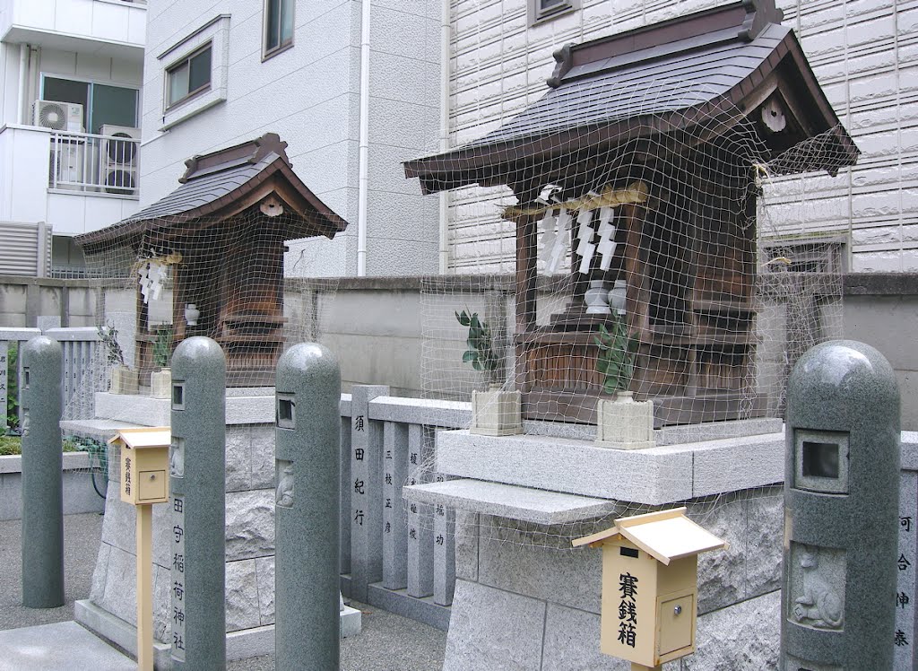 荻窪白山神社 (Ogikubo Hakusan shrine) by yossy