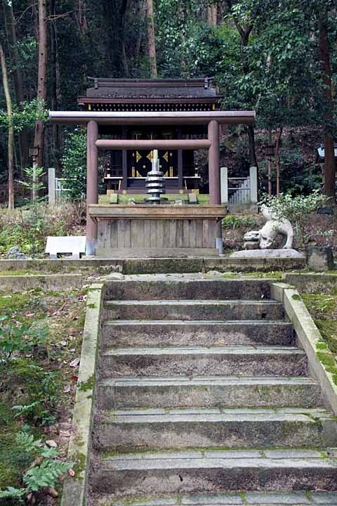 Seisho-yohaiden, Omi-jingu Shrine by nutakku