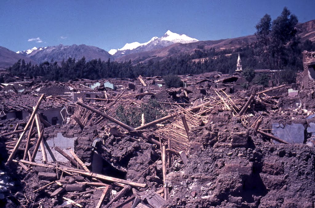 1970 PE Earthquake, Huaraz -3031 by Kischlat