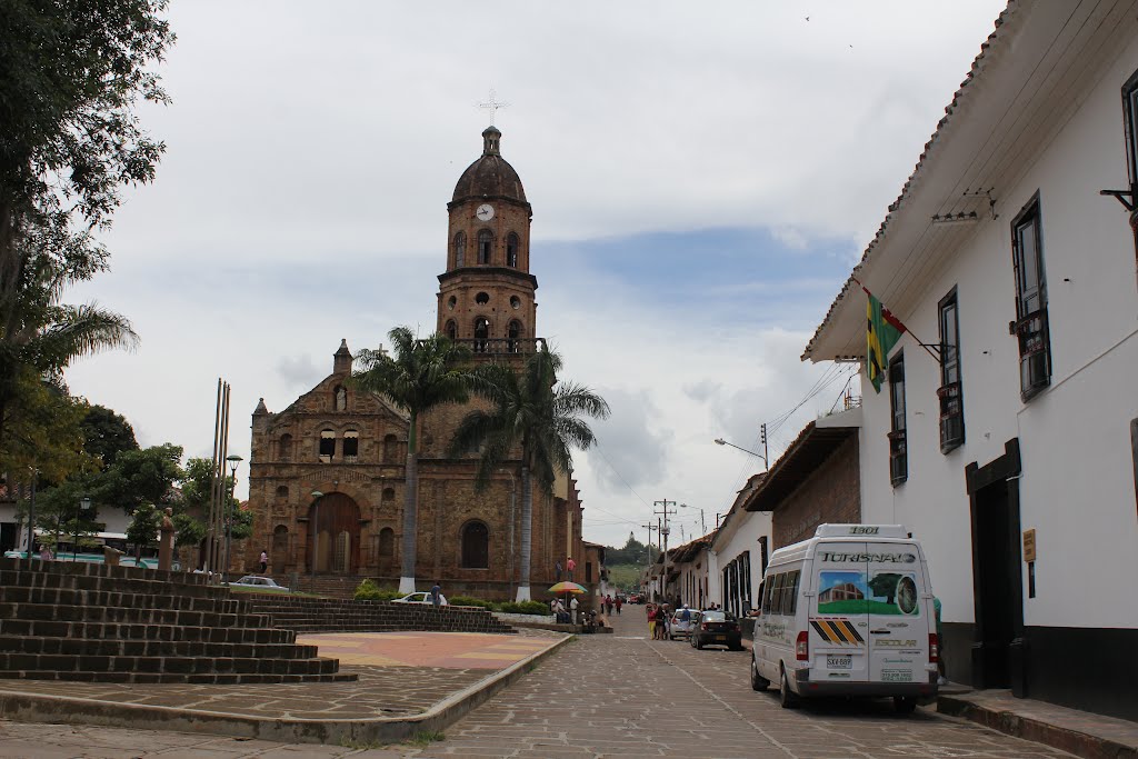 IGLESIA CURITÍ by orlando ardila