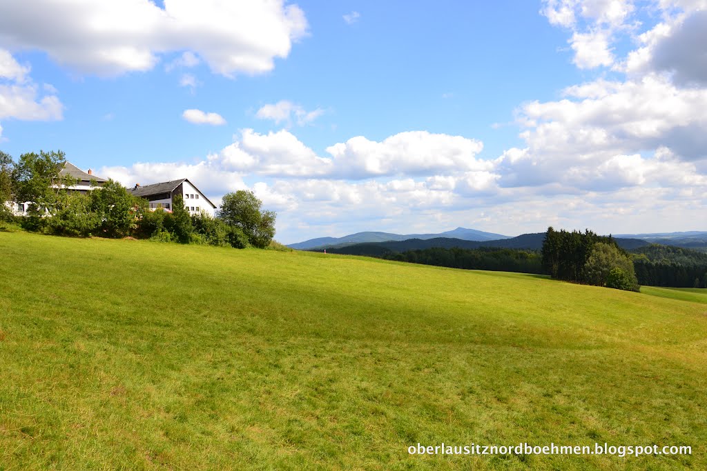 Blick zum Jeschken vom Hochwaldblick by Robert Knothe