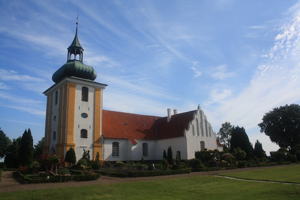 Husby kirke by Preben F Nielsen