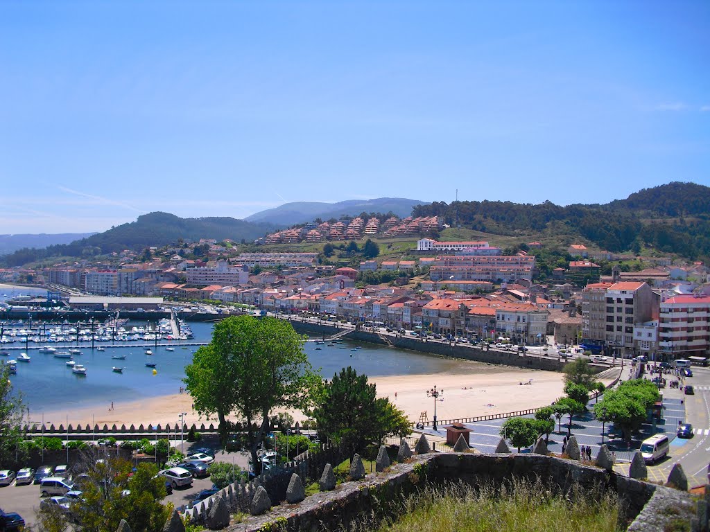 Bayona desde la fortaleza. Galicia. España. by amadeus2050