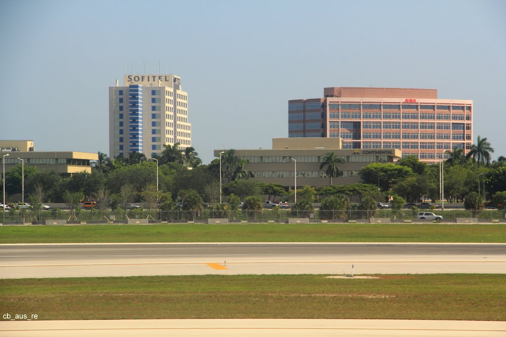 Miami International Airport, FL by cb_aus_re