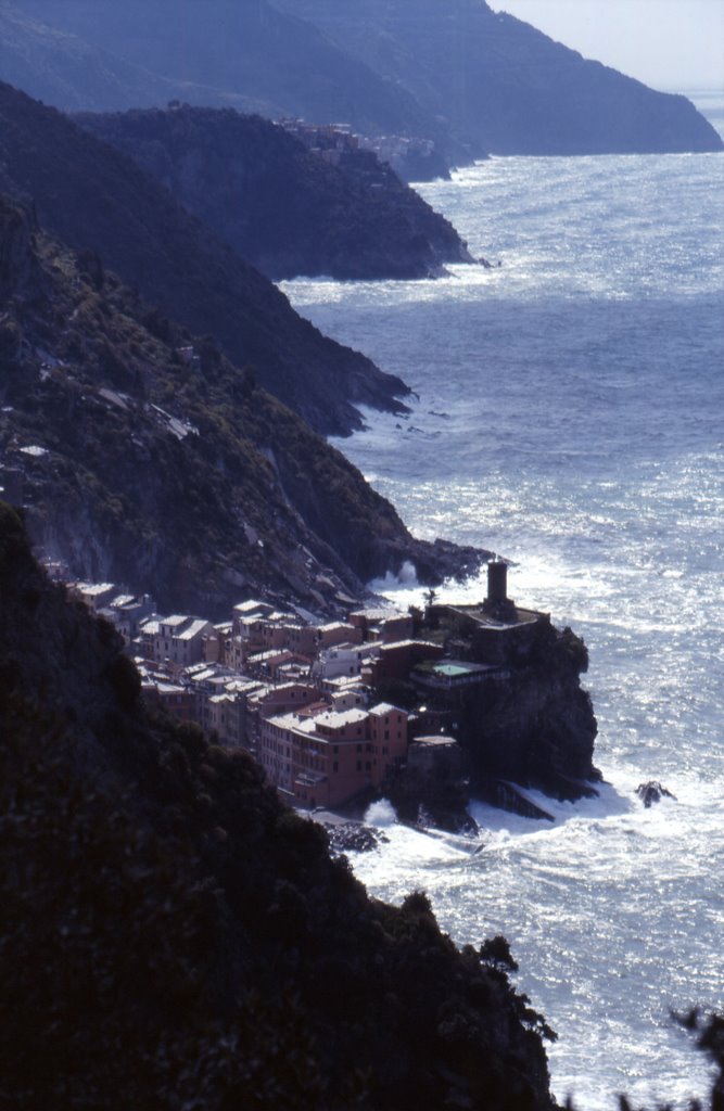 Vernazza und die ligurische Küste by Ralf-Jochen Brand