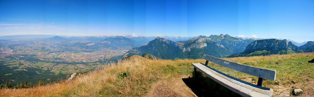 Panorama du Leman Au Mont Blanc by willow49