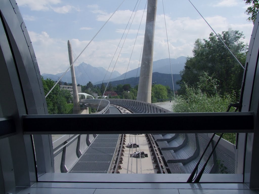 The modern Funicular by Anne Fiteni