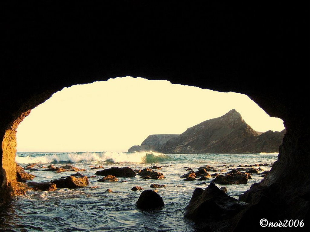 La grotta di Ponta da Calheta by -noè-