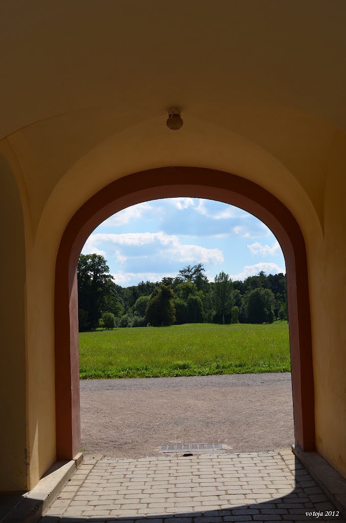 HEŘMANŮV MĚSTEC - zámek - výhled do parku / castle - Park view by votoja - CZ