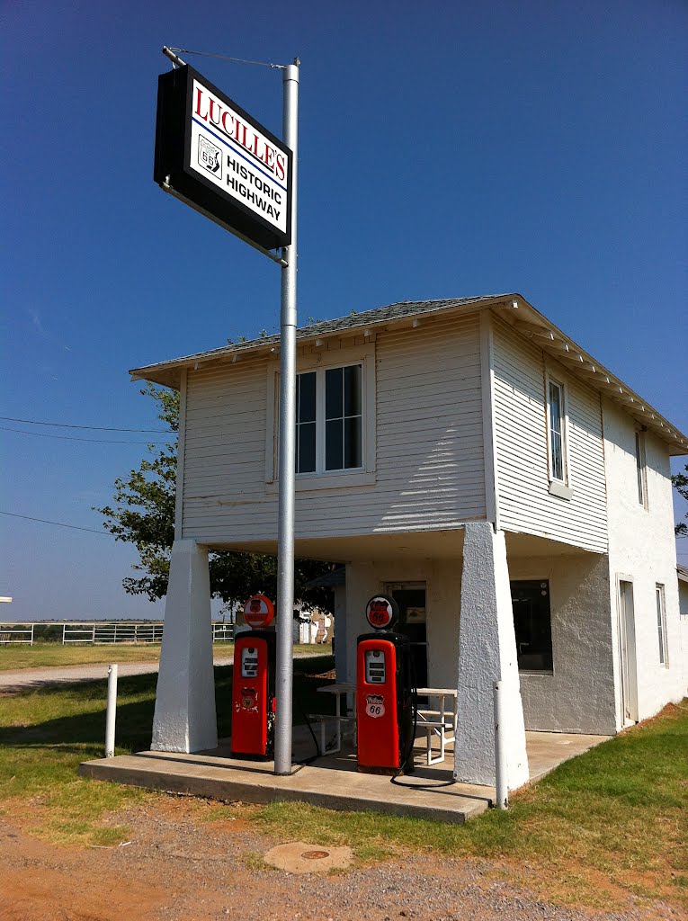 Old Lucille's on Route 66 by gianluigi cogo